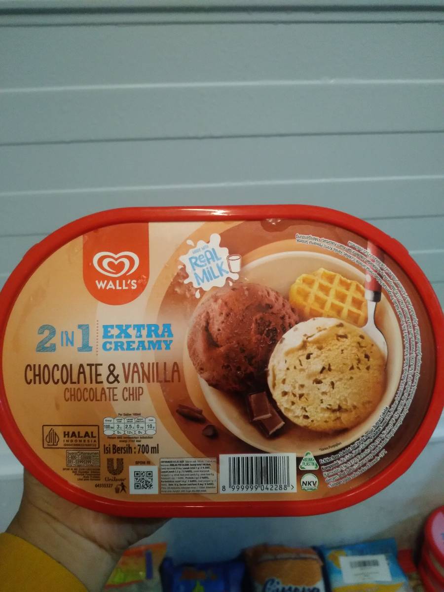 WALLS 2in1 CHOCOLATE&amp;VANILLA 700ML